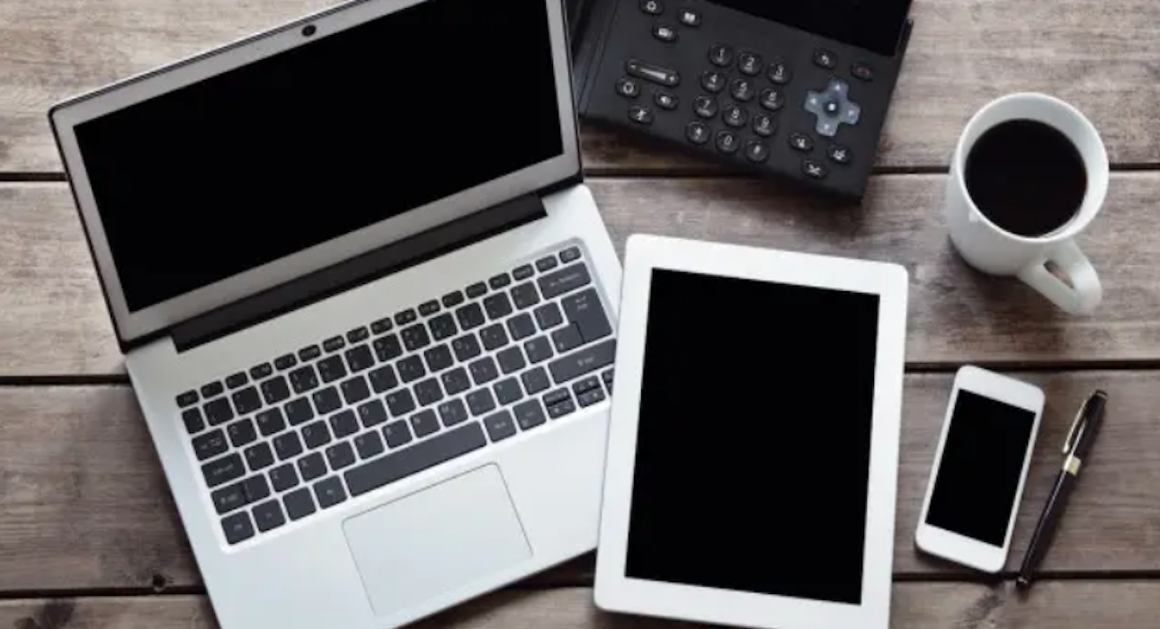 Laptop vs Tablet vs Smartphone | Ziddu