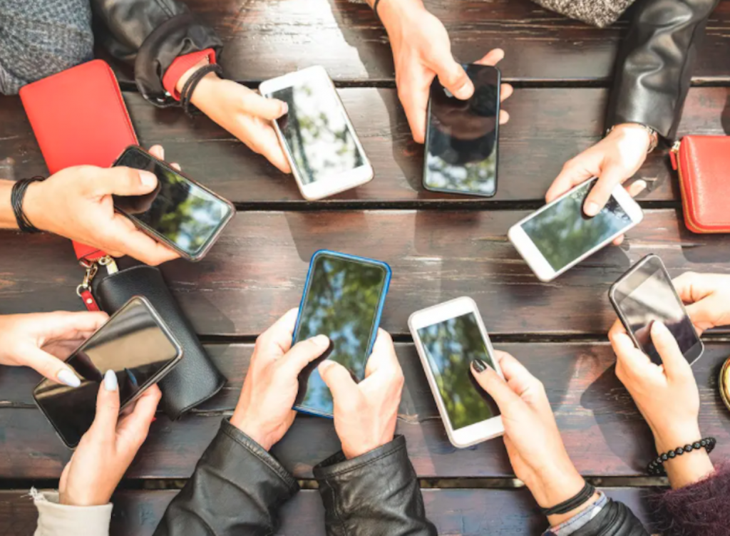 Six applications a researcher should install in their mobile phone.