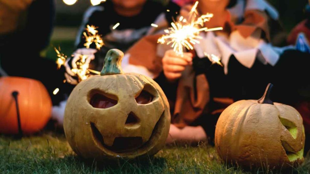 2022 Halloween Sales & Shopping Tips