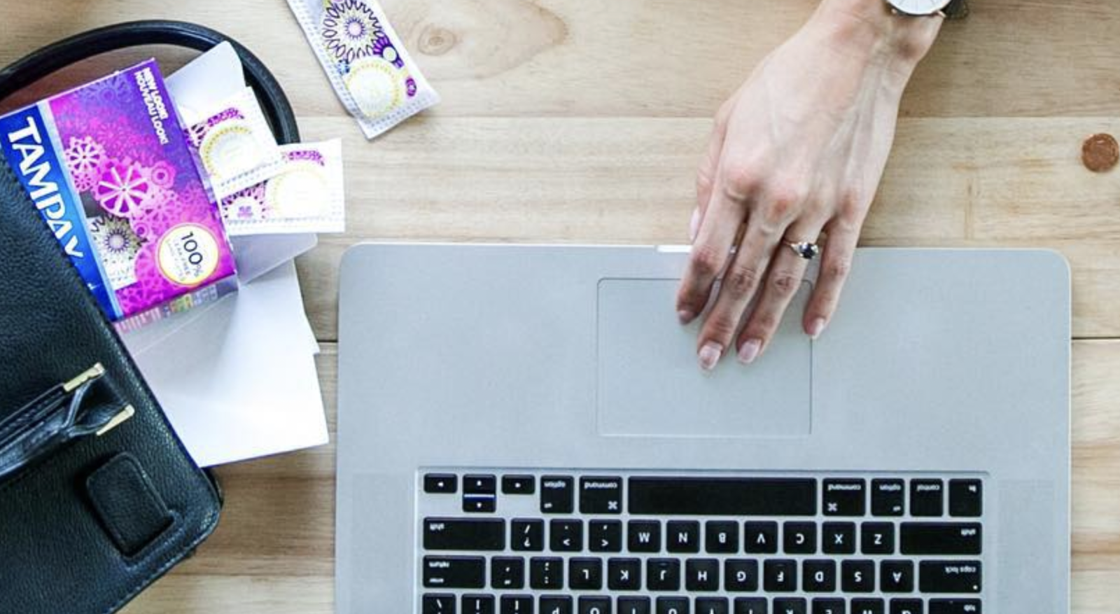 What are the Benefits of Free Tampon and Pad Dispensers for Business