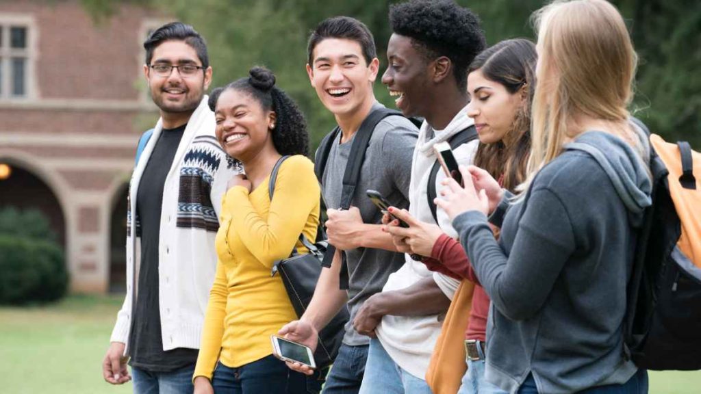 AI-Based Apps Helping To Bring College Admissions Support To All Students