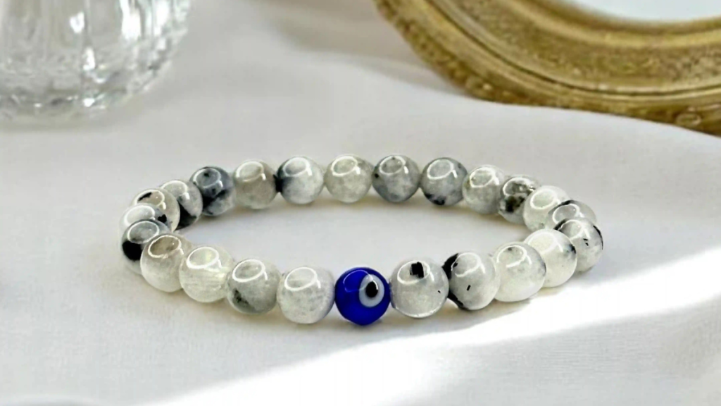 Magical Benefits of Moonstone Bracelet You Should Know