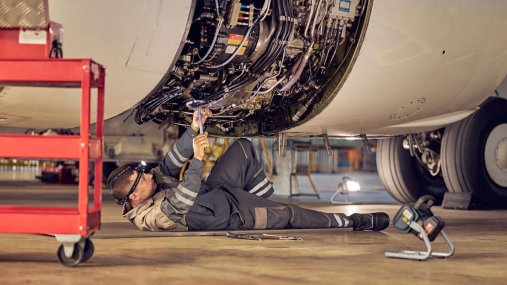 Equipping Tomorrow’s Aviation Technicians Tailored Student Toolkits that Build Professional Readiness