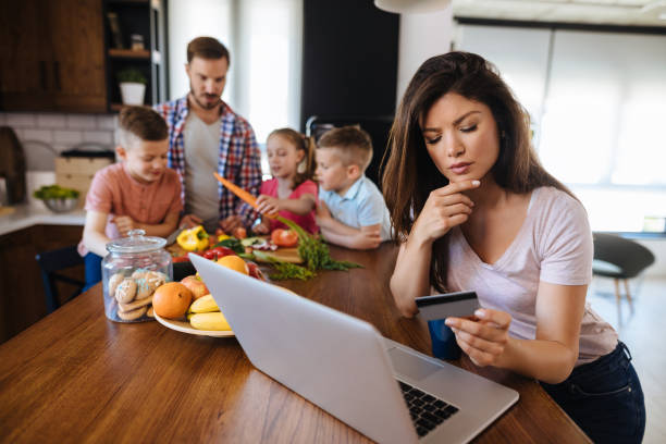 5 Ways Families Are Cutting Grocery Costs Without Sacrificing Quality Image 1 of 5 Ways Families Are Cutting Grocery Costs Without Sacrificing Quality