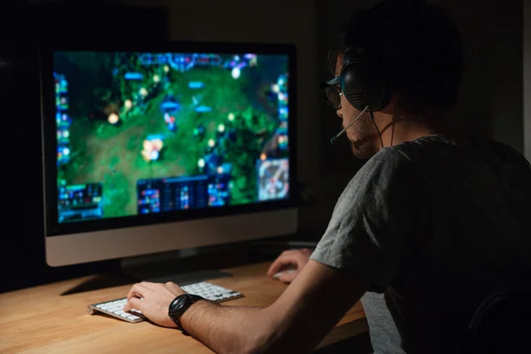 How Do Online Games Actually Work? Image 1 of How Do Online Games Actually Work?